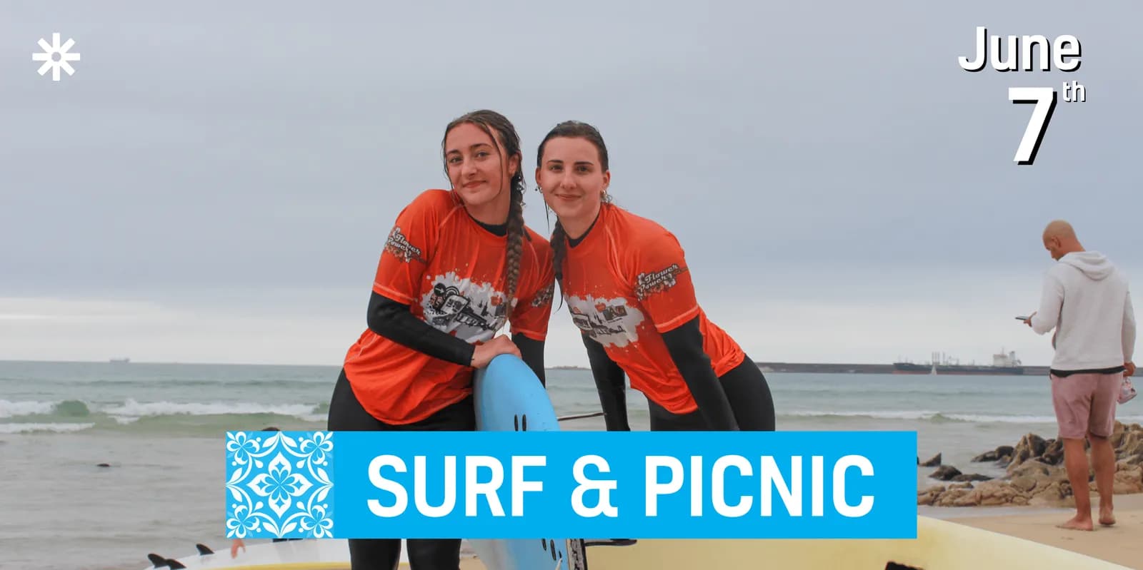 Sunset Surf Class & Picnic at 20:00